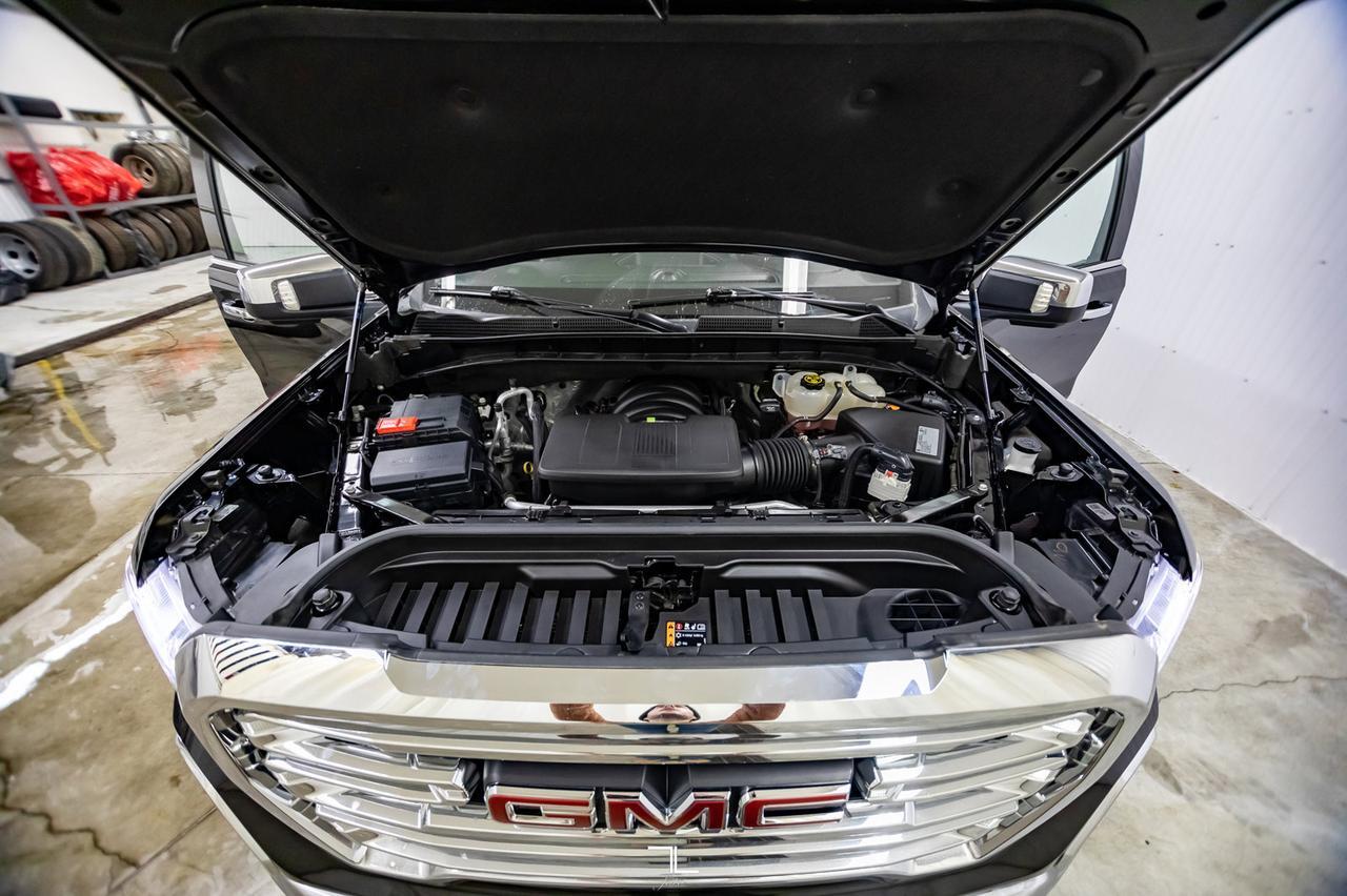 2020 GMC Sierra 1500 4x4 Crew Cab SLT Leather Roof Nav BCam Red Deer AB