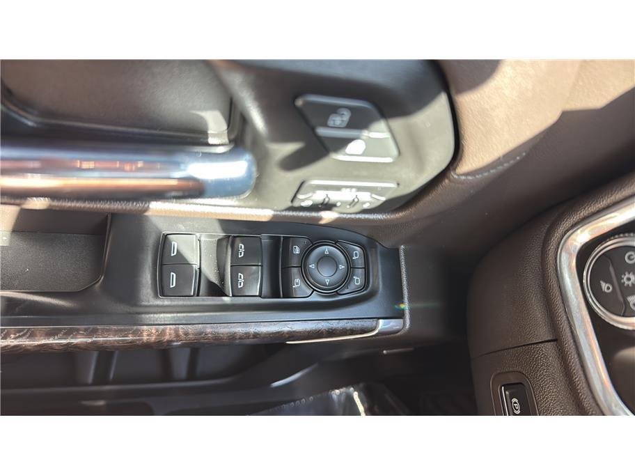 2020 GMC Sierra 1500 Crew Cab Denali Pickup 4D 5 3/4 ft Folsom CA