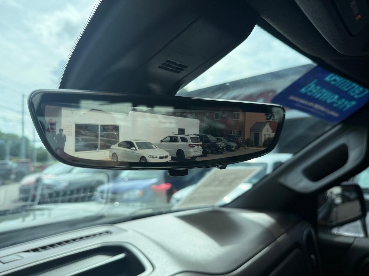 2020 GMC Sierra 1500 Denali, HEATED/VENTILATED SEATS, BOSE SPEAKERS, APPLE CARPLAY/ANDROID AUTO, WIFI, POWER/HEATED MIRRORS, POWER FOLDING MIRRORS, BED LINER, TOW PACKAGE, UNIVERSAL GARAGE DOOR REMOTE, CLIMATE CONTROL, REAR BUMPER STEP, CLEAN CARFAX, THIS DENALI IS FULLY Norfolk VA