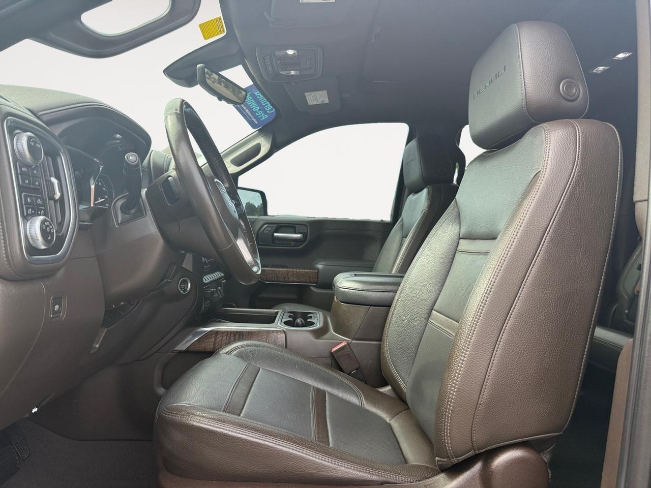 2020 GMC Sierra 1500 Denali, HEATED/VENTILATED SEATS, BOSE SPEAKERS, APPLE CARPLAY/ANDROID AUTO, WIFI, POWER/HEATED MIRRORS, POWER FOLDING MIRRORS, BED LINER, TOW PACKAGE, UNIVERSAL GARAGE DOOR REMOTE, CLIMATE CONTROL, REAR BUMPER STEP, CLEAN CARFAX, THIS DENALI IS FULLY