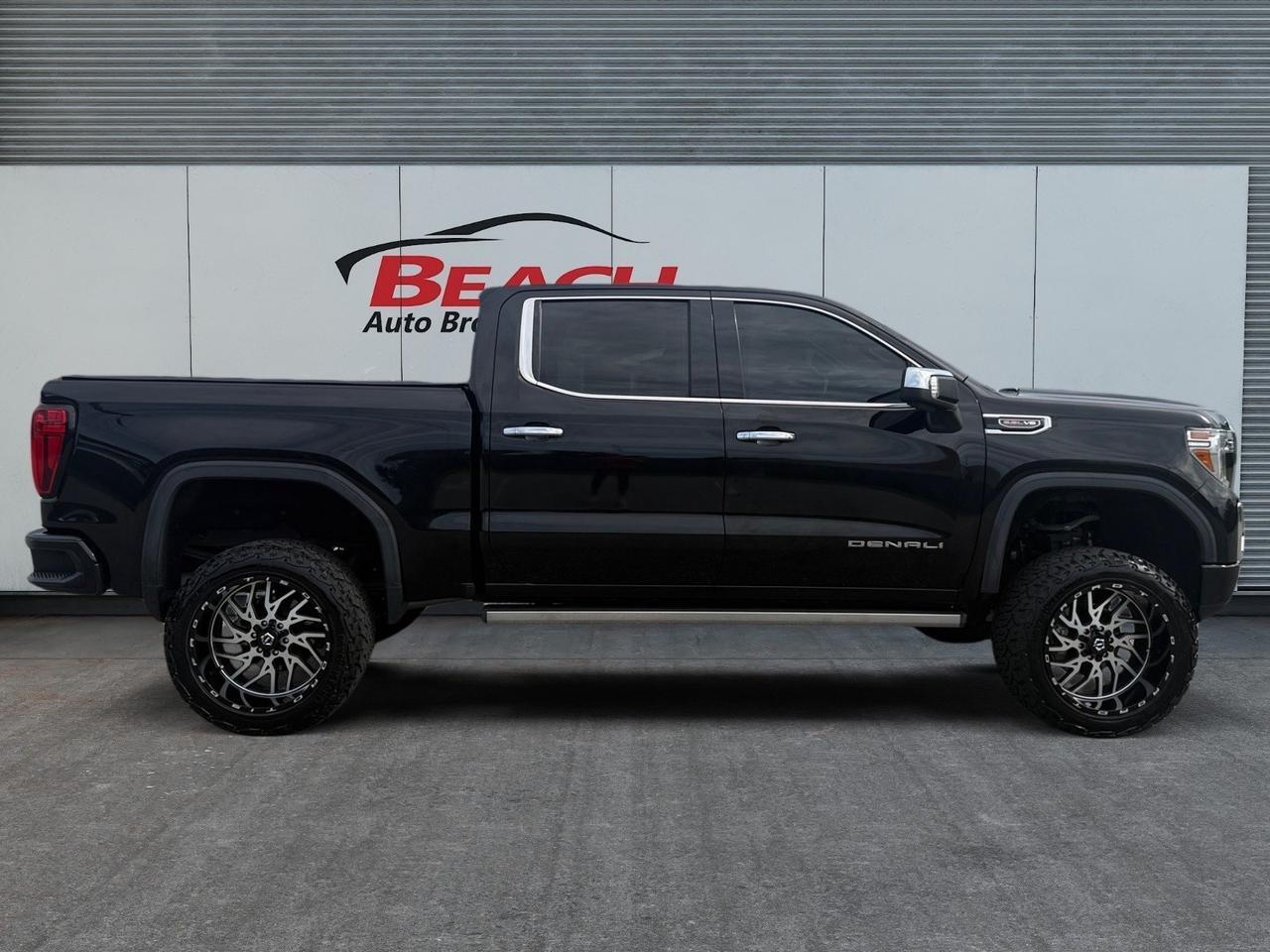 2020 GMC Sierra 1500 Denali, HEATED/VENTILATED SEATS, BOSE SPEAKERS, APPLE CARPLAY/ANDROID AUTO, WIFI, POWER/HEATED MIRRORS, POWER FOLDING MIRRORS, BED LINER, TOW PACKAGE, UNIVERSAL GARAGE DOOR REMOTE, CLIMATE CONTROL, REAR BUMPER STEP, CLEAN CARFAX, THIS DENALI IS FULLY Norfolk VA