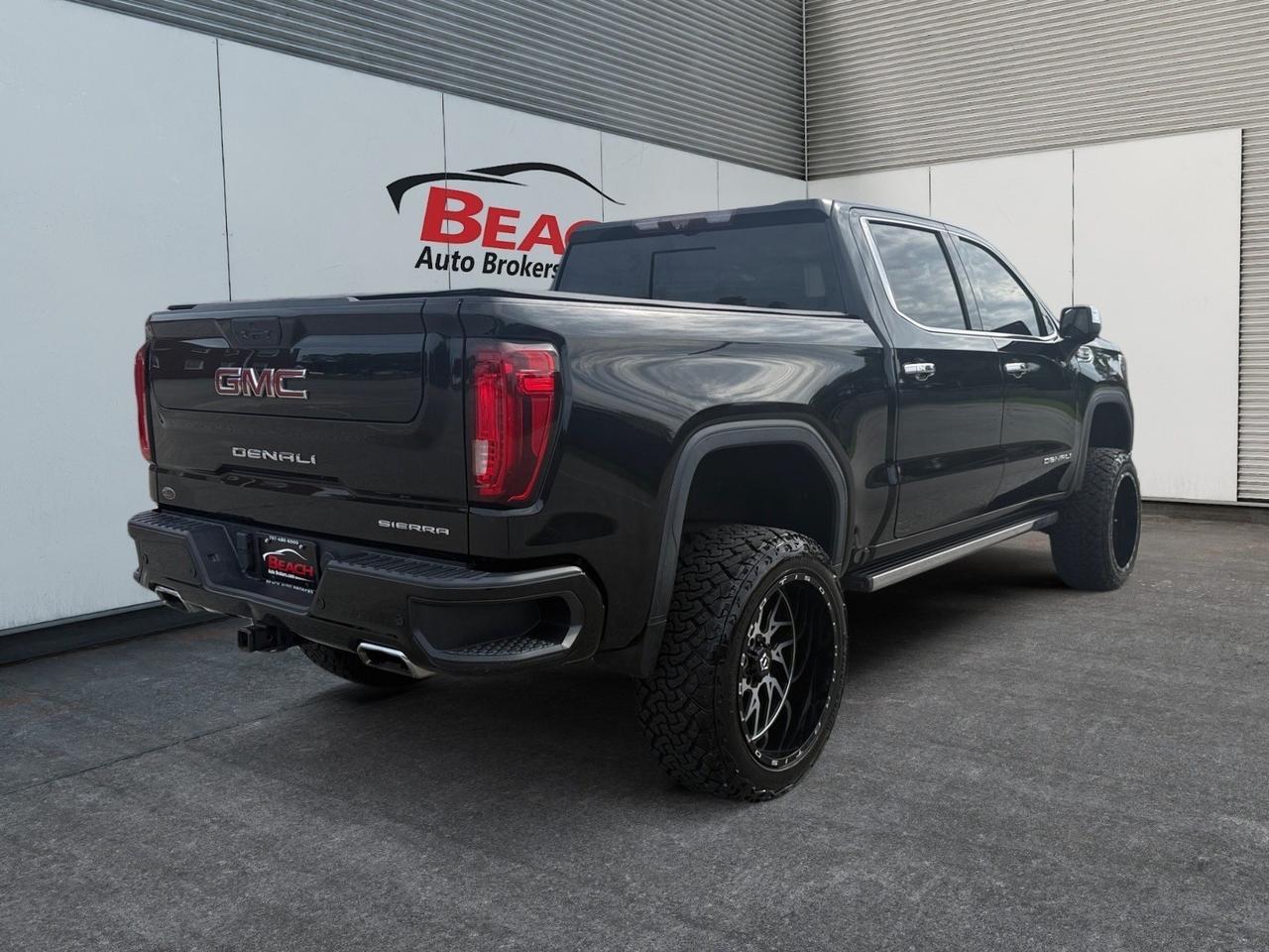 2020 GMC Sierra 1500 Denali, HEATED/VENTILATED SEATS, BOSE SPEAKERS, APPLE CARPLAY/ANDROID AUTO, WIFI, POWER/HEATED MIRRORS, POWER FOLDING MIRRORS, BED LINER, TOW PACKAGE, UNIVERSAL GARAGE DOOR REMOTE, CLIMATE CONTROL, REAR BUMPER STEP, CLEAN CARFAX, THIS DENALI IS FULLY Norfolk VA