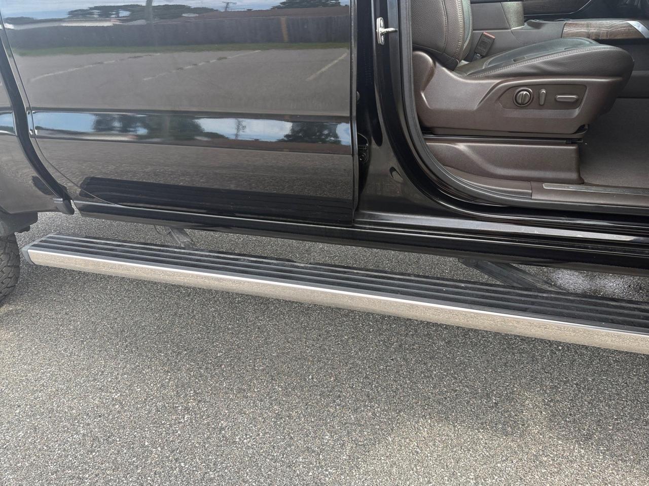 2020 GMC Sierra 1500 Denali, HEATED/VENTILATED SEATS, BOSE SPEAKERS, APPLE CARPLAY/ANDROID AUTO, WIFI, POWER/HEATED MIRRORS, POWER FOLDING MIRRORS, BED LINER, TOW PACKAGE, UNIVERSAL GARAGE DOOR REMOTE, CLIMATE CONTROL, REAR BUMPER STEP, CLEAN CARFAX, THIS DENALI IS FULLY Norfolk VA