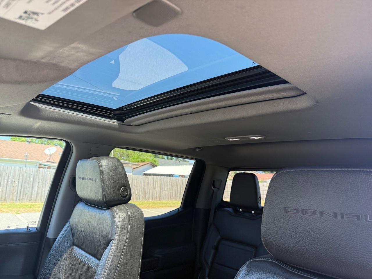 2020 GMC Sierra 1500 Denali, HEATED/VENTILATED SEATS, HEATED REAR SEATS, HEATED STEERING WHEEL, BOSE SPEAKERS, APPLE CARPLAY/ANDROID AUTO, POWER FOLDING MIRRORS, POWER SLIDING REAR WINDOW, BACKUP CAMERA, WIFI, REMOTE START, CLEAN CARFAX, ONLY 1 OWNER! Norfolk VA