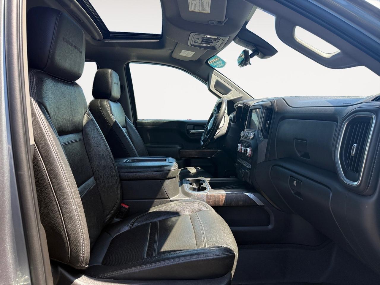 2020 GMC Sierra 1500 Denali, HEATED/VENTILATED SEATS, HEATED REAR SEATS, HEATED STEERING WHEEL, BOSE SPEAKERS, APPLE CARPLAY/ANDROID AUTO, POWER FOLDING MIRRORS, POWER SLIDING REAR WINDOW, BACKUP CAMERA, WIFI, REMOTE START, CLEAN CARFAX, ONLY 1 OWNER! Norfolk VA