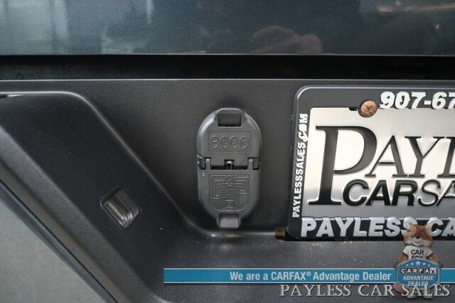 2020 GMC Sierra 1500 Elevation / 4X4 / Crew Cab / X31 Off-RD Pkg / Trailering & Protection Pkg / Preferred Pkg / Auto Start / Power & Heated Seats / Heated Steering / Bose Speakers / Sunroof / Tonneau Cover / Bed Liner / Tow Pkg Anchorage AK