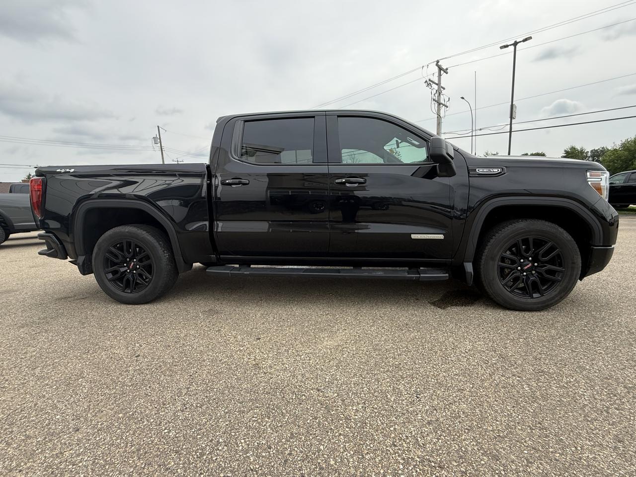 2020 GMC Sierra 1500 Elevation Crew Cab 4WD | EcoTec3 V8 | 8IN Touchscreen | Remote Start | Rearview Camera | 20IN Wheels Redwater AB