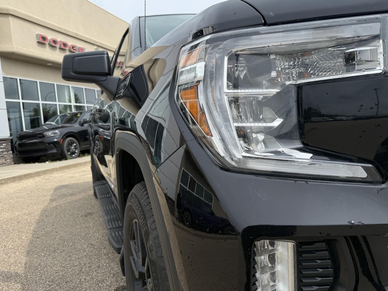 2020 GMC Sierra 1500 Elevation Crew Cab 4WD | EcoTec3 V8 | 8IN Touchscreen | Remote Start | Rearview Camera | 20IN Wheels Redwater AB