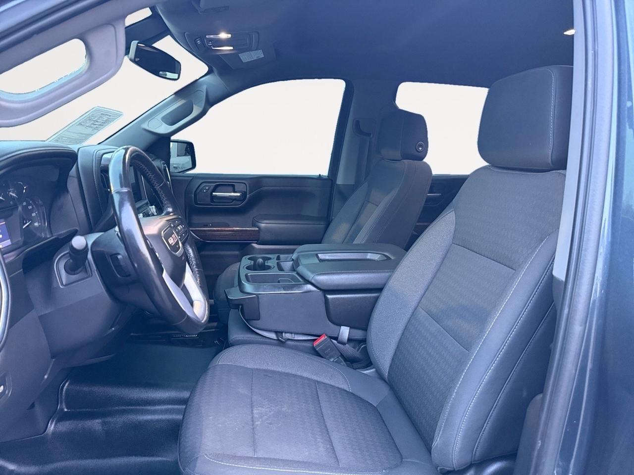 2020 GMC Sierra 1500 Elevation, TOW PACKAGE, REAR BUMPER STEP, POWER AND HEATED MIRRORS, APPLE CARPLAY/ANDROID AUTO, WIFI, BACKUP CAMERA, HEATED STEERING WHEEL, REMOTE START, HEATED SEATS, COME AND TEST DRIVE THIS BEAST TODAY!