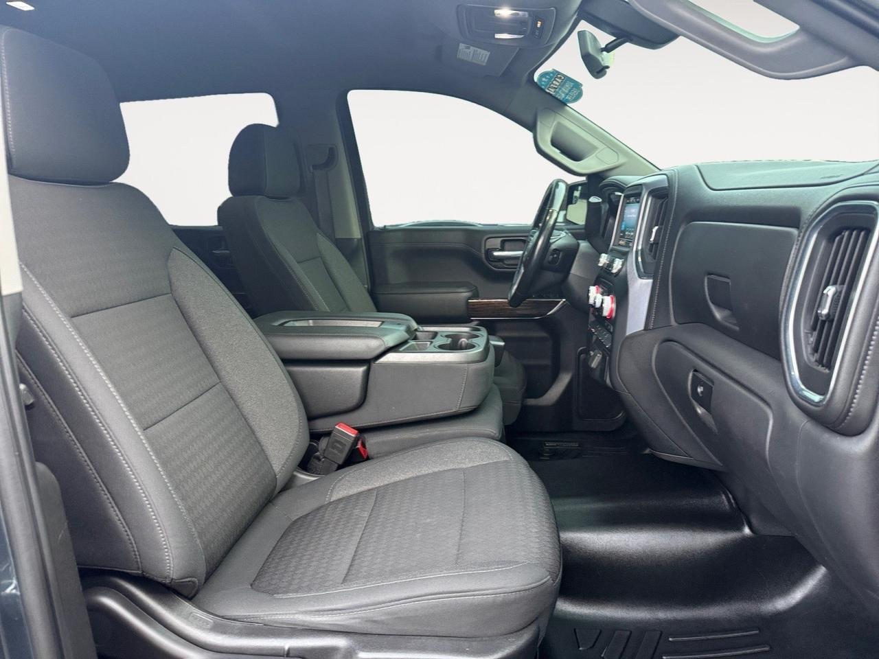 2020 GMC Sierra 1500 Elevation, TOW PACKAGE, REAR BUMPER STEP, POWER AND HEATED MIRRORS, APPLE CARPLAY/ANDROID AUTO, WIFI, BACKUP CAMERA, HEATED STEERING WHEEL, REMOTE START, HEATED SEATS, COME AND TEST DRIVE THIS BEAST TODAY! Norfolk VA