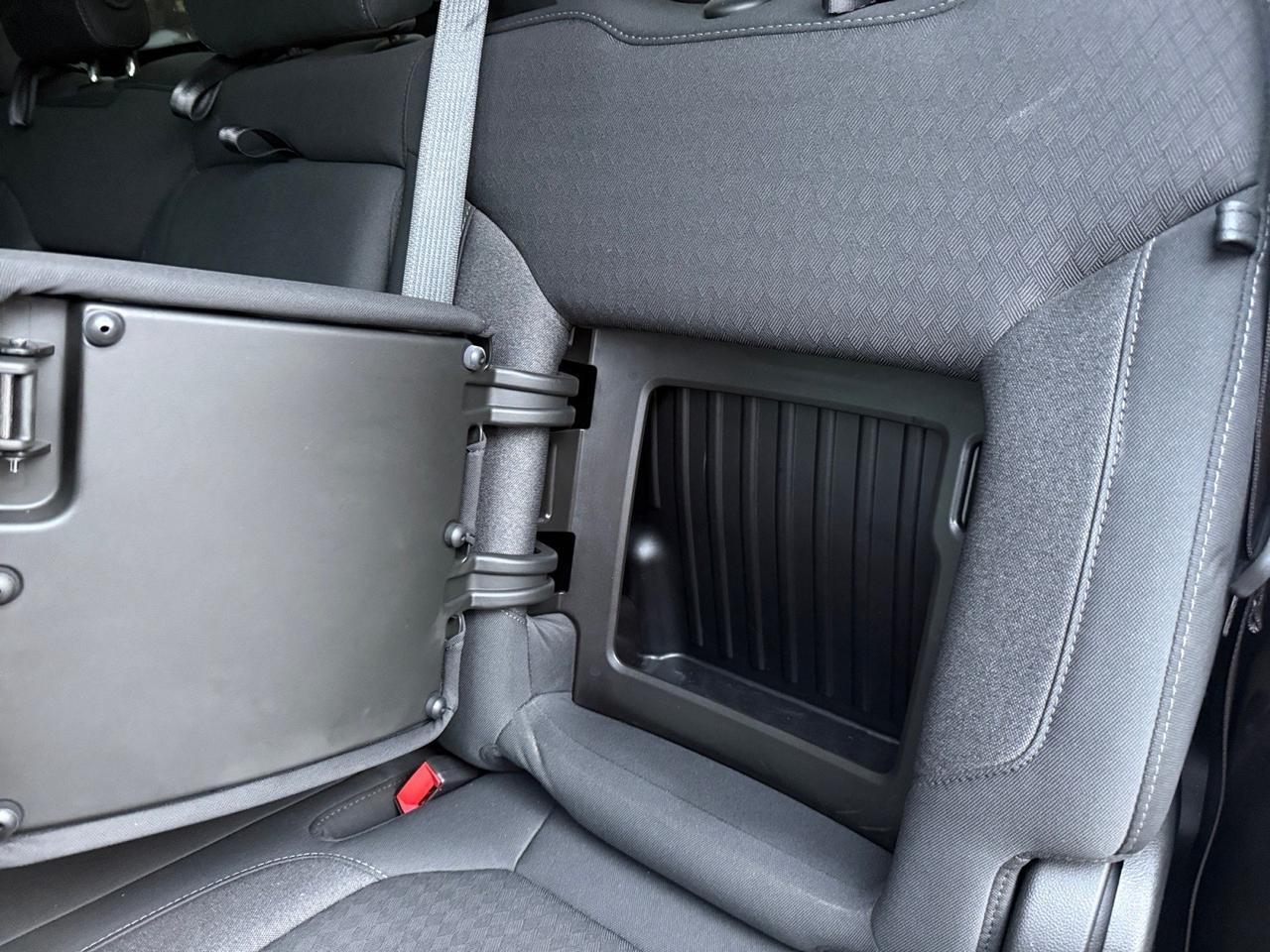 2020 GMC Sierra 1500 Elevation, TOW PACKAGE, REAR BUMPER STEP, POWER AND HEATED MIRRORS, APPLE CARPLAY/ANDROID AUTO, WIFI, BACKUP CAMERA, HEATED STEERING WHEEL, REMOTE START, HEATED SEATS, COME AND TEST DRIVE THIS BEAST TODAY! Norfolk VA