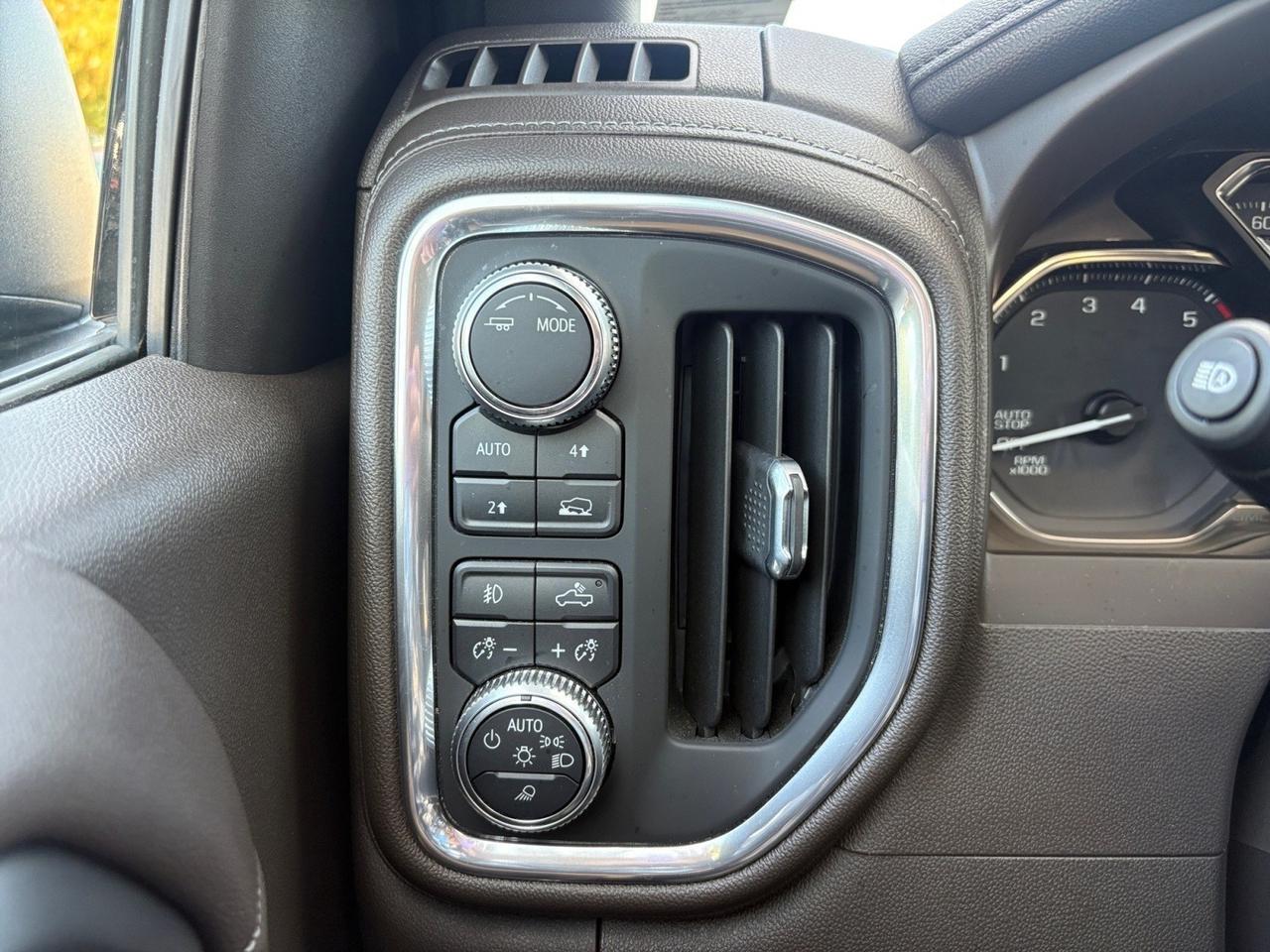 2020 GMC Sierra 1500 SLT, FORWARD COLLISION ALERT, BLIND SPOT ALERT, LANE KEEP ASSIST, REAR BUMPER STEP, TOW PACKAGE, HEATED & COOLED SEATS, APPLE CARPLAY/ANDROID AUTO, LOW MILES, ONLY 1 OWNER, CLEAN CARFAX, THIS TRUCK IS LIKE BRAND NEW! Virginia Beach VA