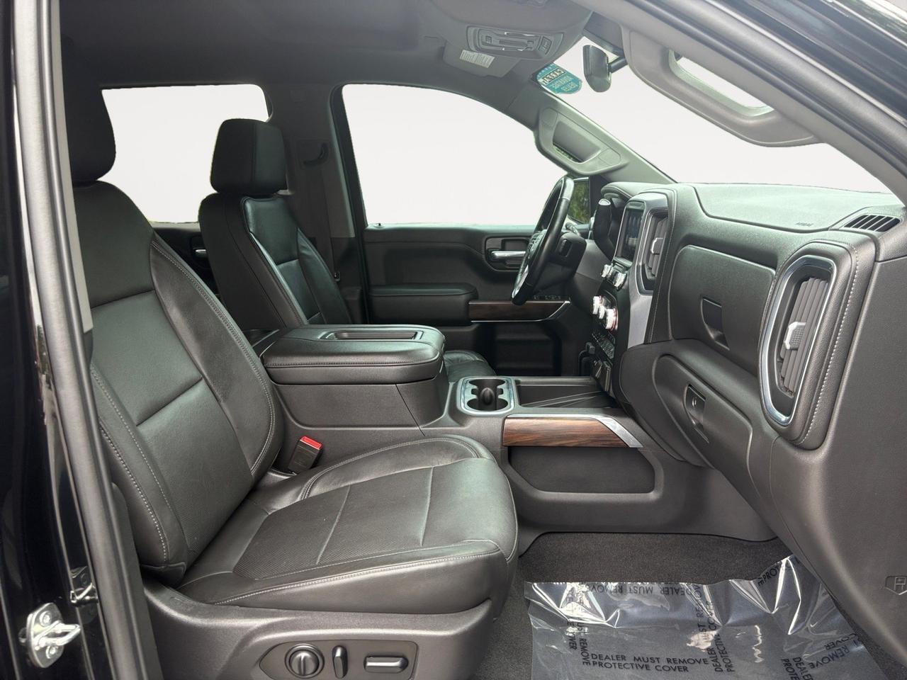 2020 GMC Sierra 1500 SLT, RUNNING BOARDS, REAR POWER SLIDING WINDOW, LANE CHANGE ASSIST, HEATED STEERING WHEEL & SEATS, BACKUP CAMERA, APPLE CARPLAY/ANDROID AUTO CAPABLE, RIDE ON THE ROAD IN THIS GMC! Virginia Beach VA