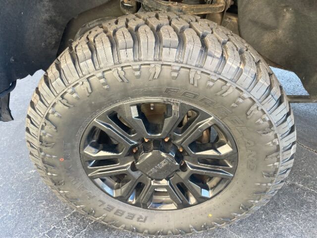 2020 GMC Sierra 2500HD 4WD Crew Cab Standard Bed AT4 | 4WD Crew Cab Long Bed AT4 Charlotte NC