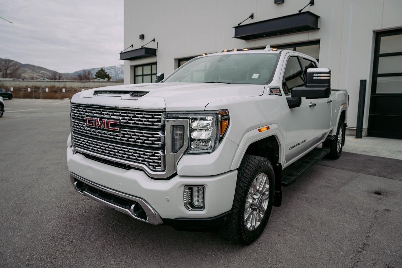2020 GMC Sierra 2500HD 4WD Crew Cab Standard Bed Denali
