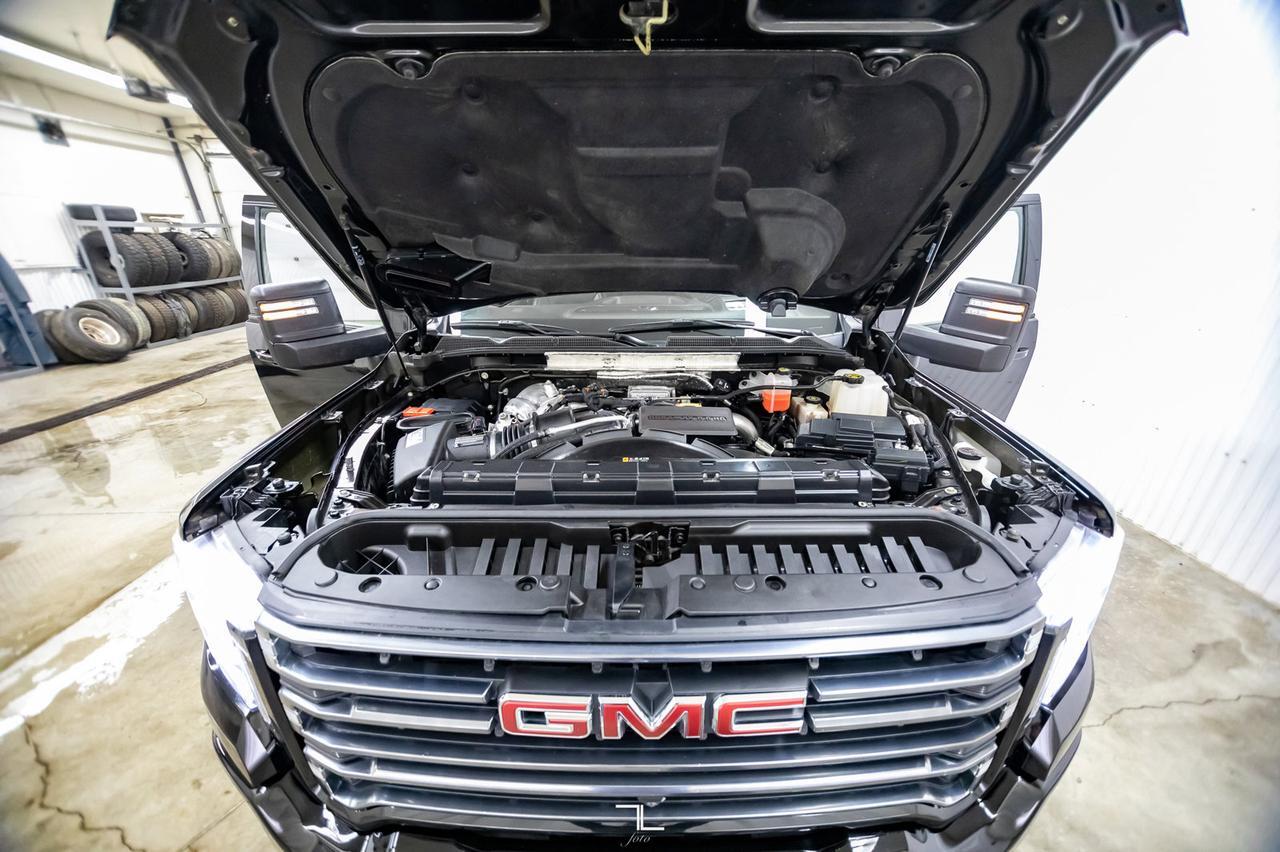 2020 GMC Sierra 2500HD 4x4 Crew Cab AT4 Diesel Leather Roof Nav BCam Red Deer AB