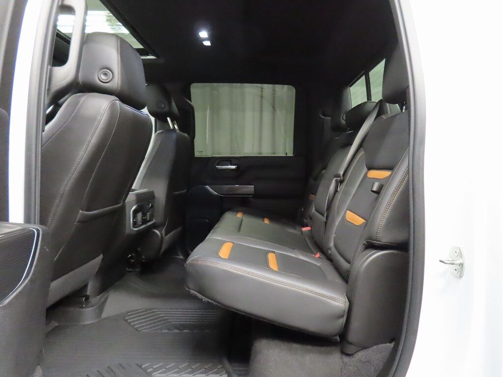 2020 GMC Sierra 2500HD 4x4 Crew Cab AT4 Fond du Lac WI