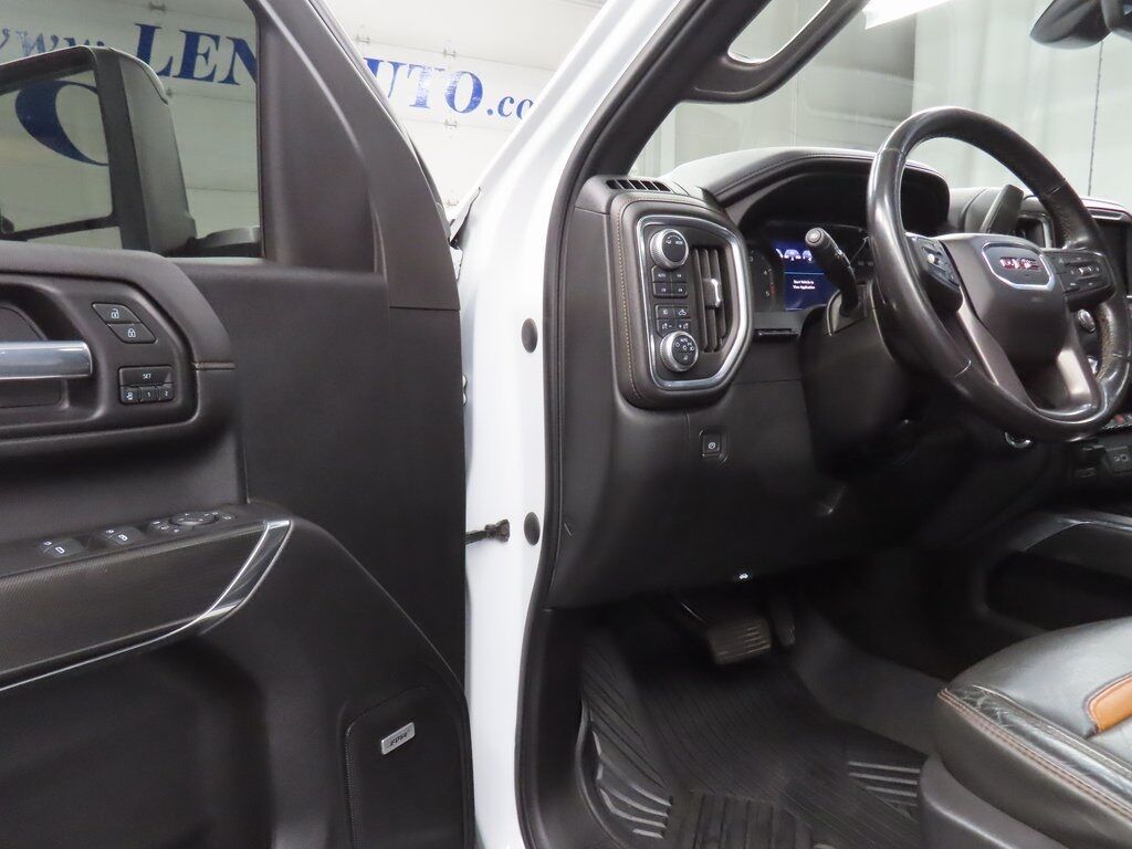 2020 GMC Sierra 2500HD 4x4 Crew Cab AT4 Fond du Lac WI
