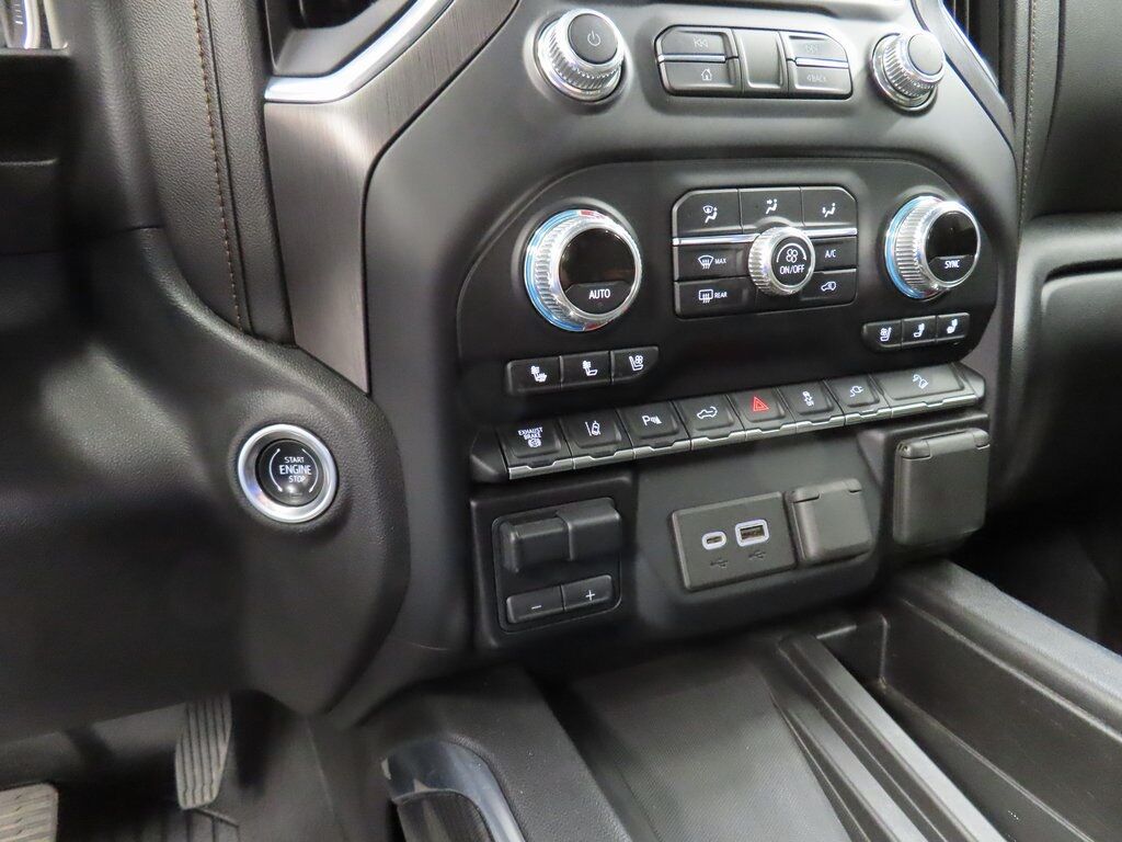 2020 GMC Sierra 2500HD 4x4 Crew Cab AT4 Fond du Lac WI