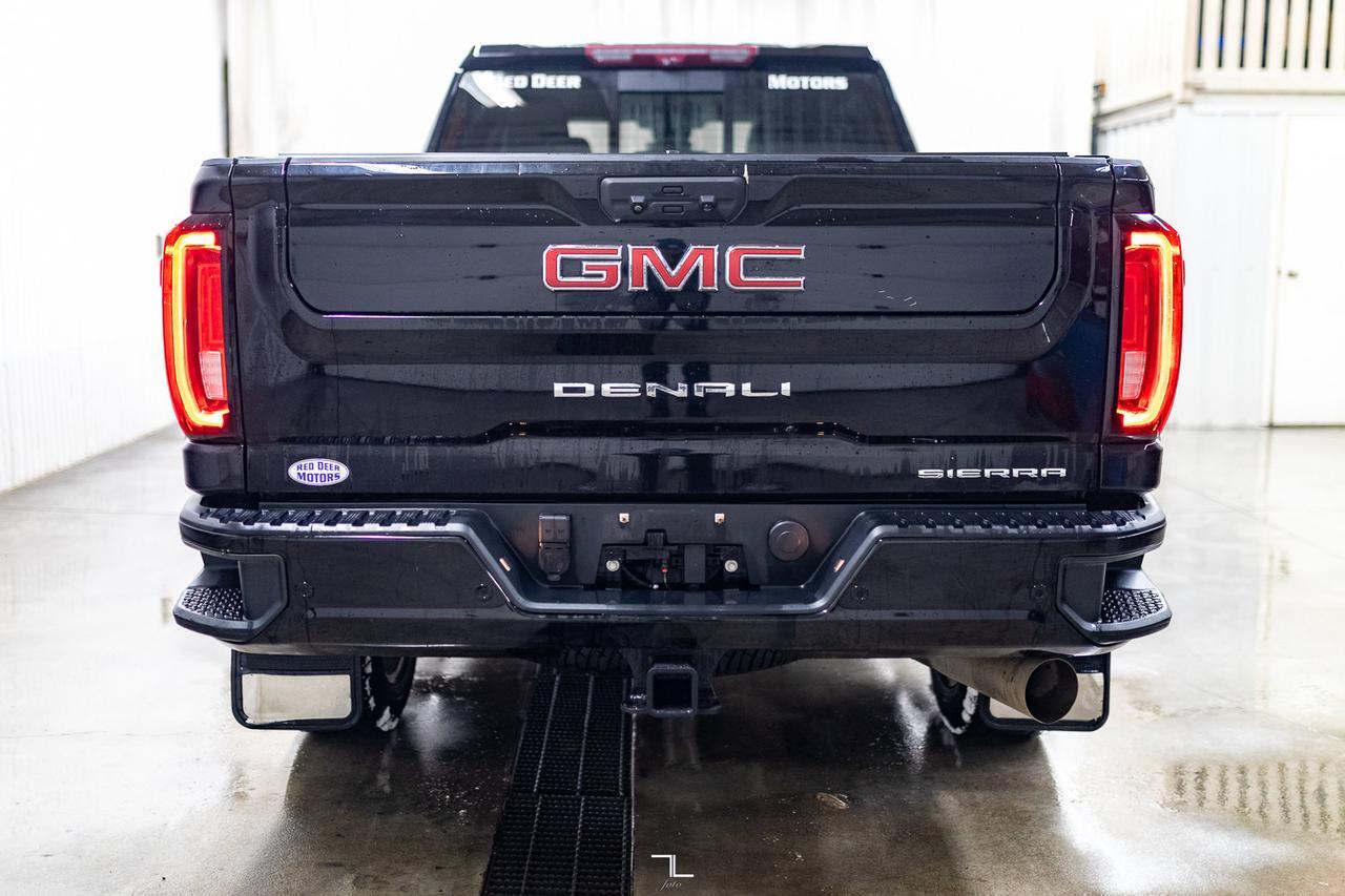 2020 GMC Sierra 2500HD 4x4 Crew Cab Denali Diesel Leather Roof Nav BCam Red Deer AB