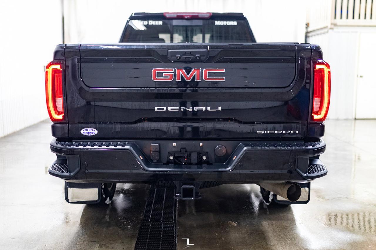 2020 GMC Sierra 2500HD 4x4 Crew Cab Denali Diesel Leather Roof Nav BCam Red Deer AB
