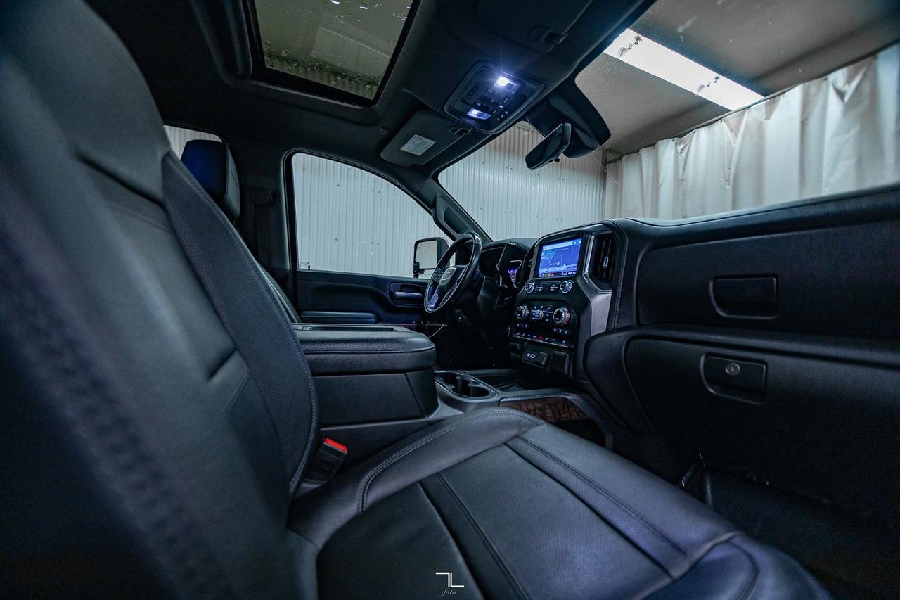 2020 GMC Sierra 2500HD 4x4 Crew Cab Denali Diesel Leather Roof Nav BCam Red Deer AB