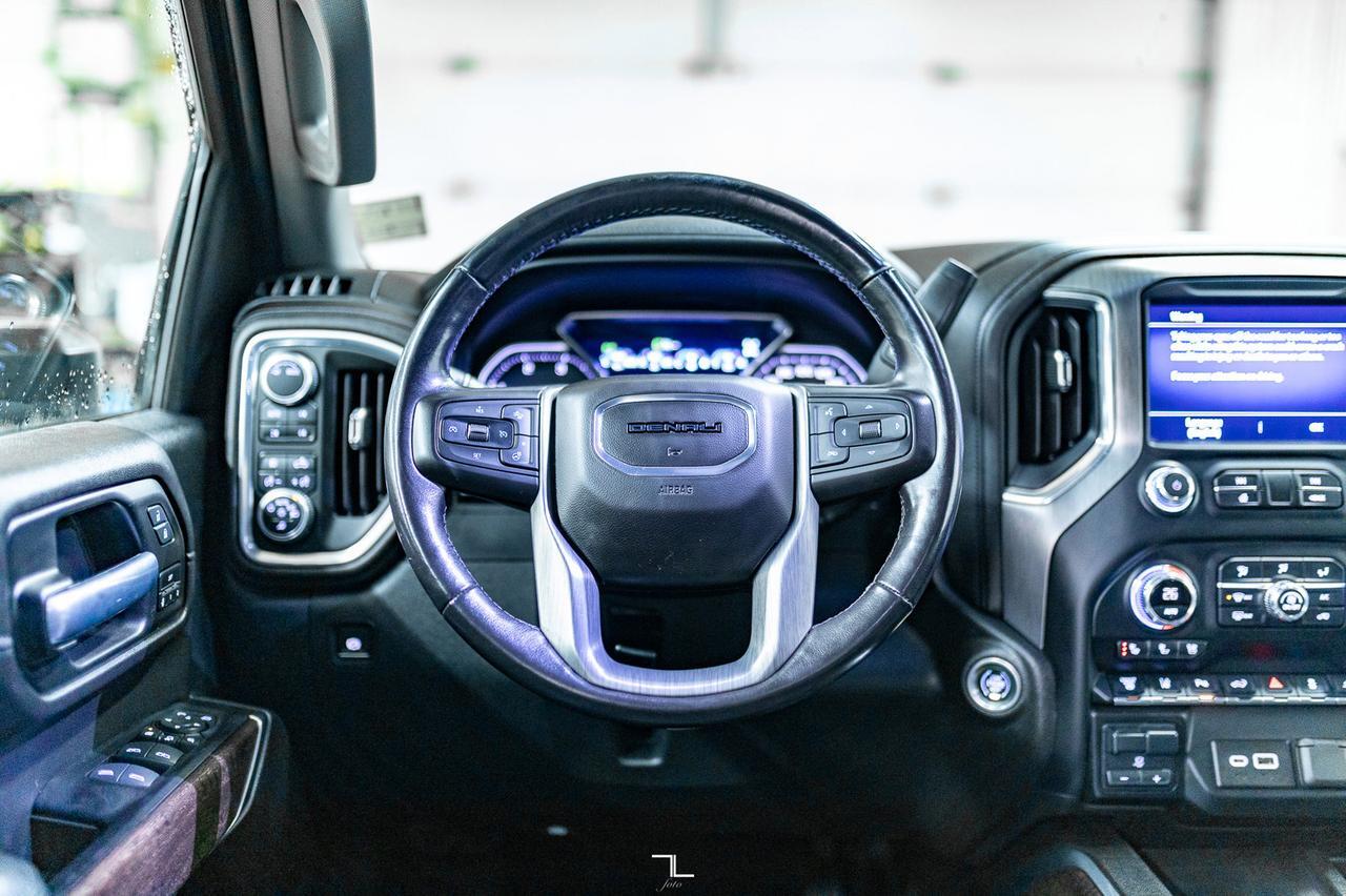 2020 GMC Sierra 2500HD 4x4 Crew Cab Denali Diesel Leather Roof Nav BCam Red Deer AB