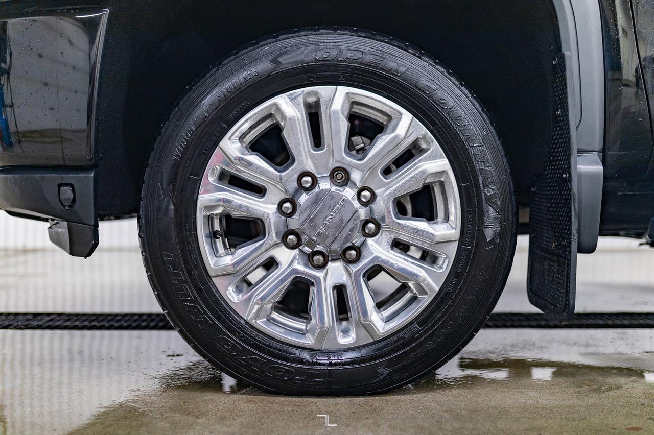 2020 GMC Sierra 2500HD 4x4 Crew Cab Denali Diesel Leather Roof Nav BCam Red Deer AB