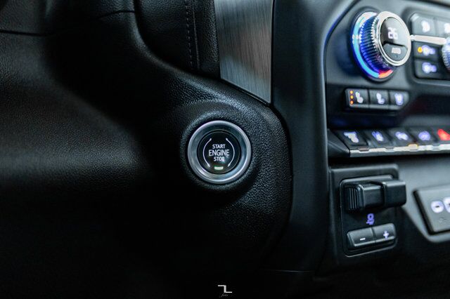 2020 GMC Sierra 2500HD 4x4 Crew Cab Denali Diesel Leather Roof Nav BCam Red Deer AB