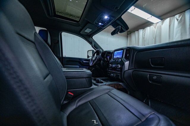 2020 GMC Sierra 2500HD 4x4 Crew Cab Denali Diesel Leather Roof Nav BCam Red Deer AB