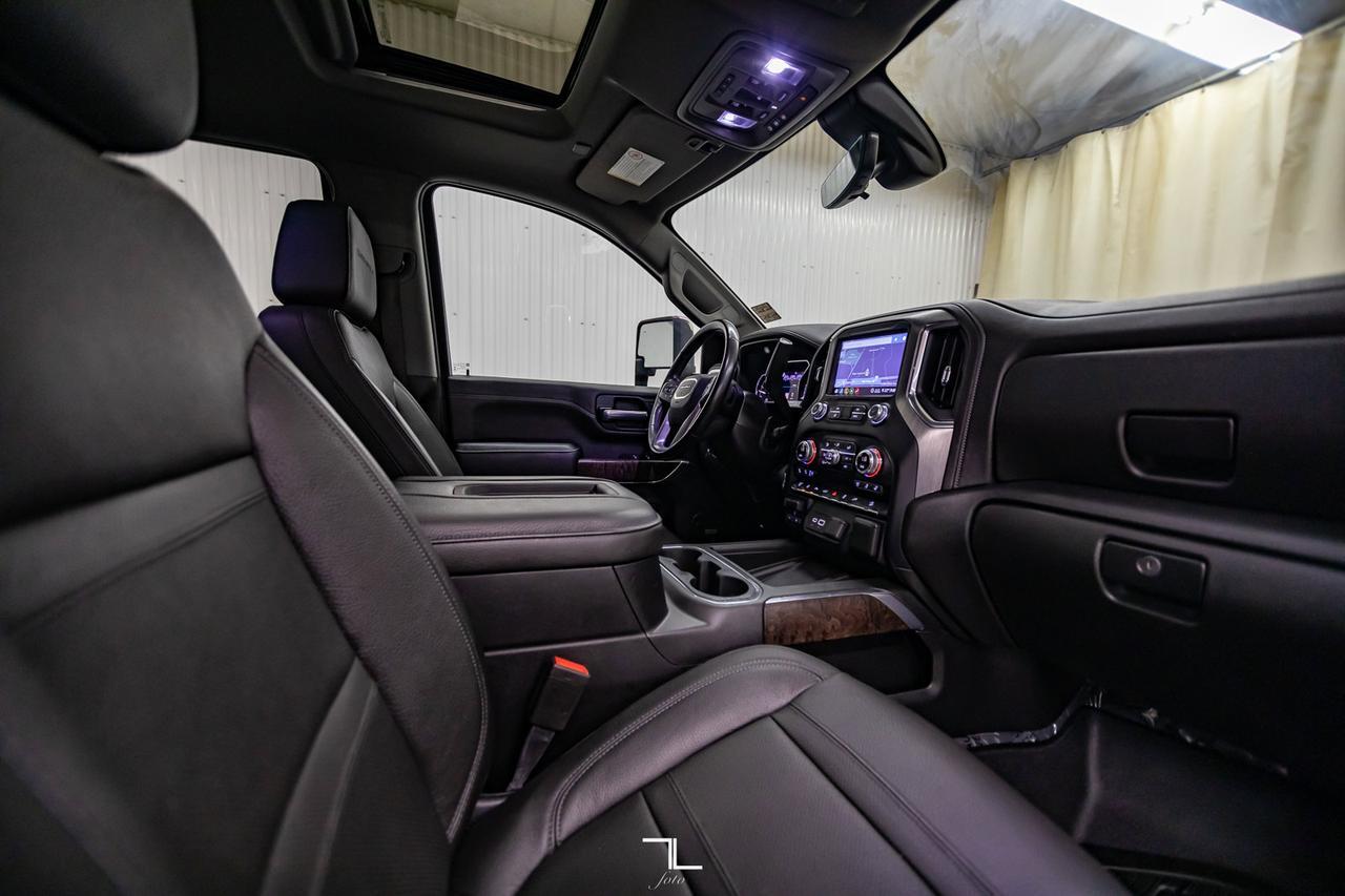2020 GMC Sierra 2500HD 4x4 Crew Cab Denali HD Diesel Leather Roof Nav BCam Red Deer AB