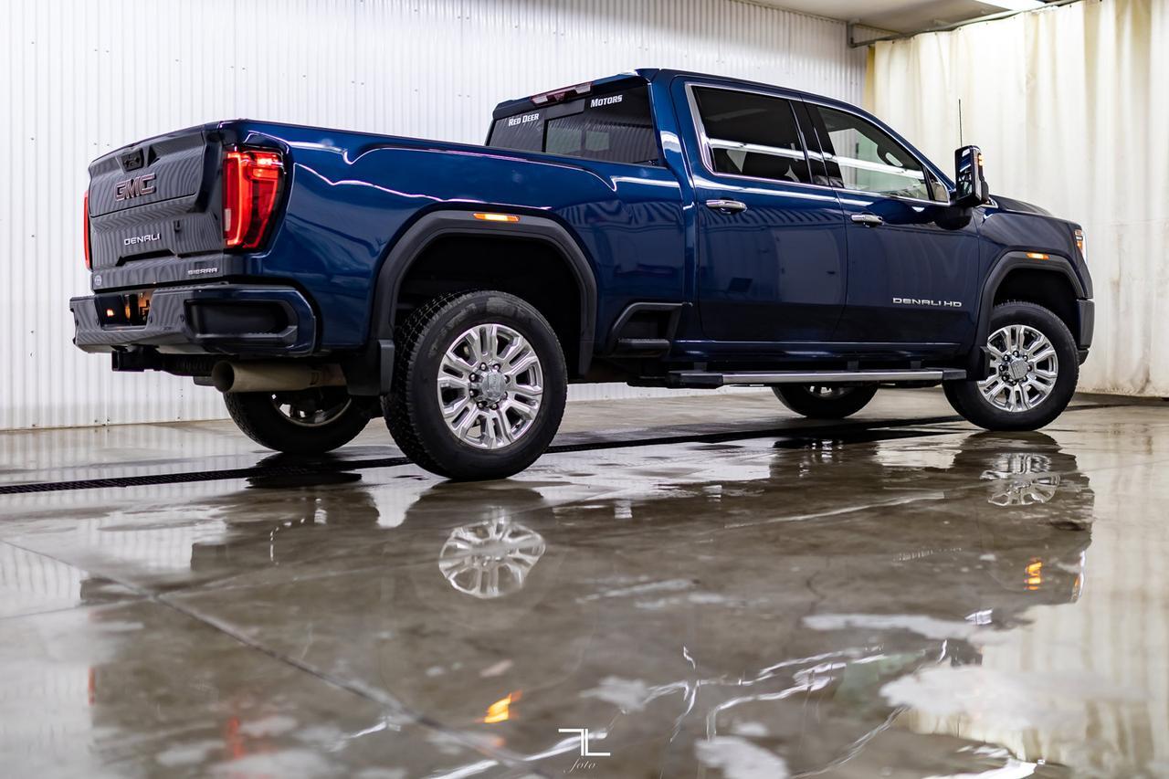 2020 GMC Sierra 2500HD 4x4 Crew Cab Denali HD Diesel Leather Roof Nav BCam Red Deer AB