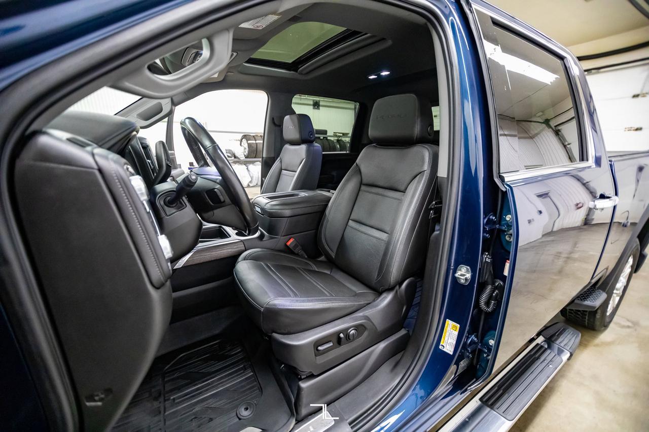 2020 GMC Sierra 2500HD 4x4 Crew Cab Denali HD Diesel Leather Roof Nav BCam Red Deer AB