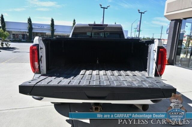 2020 GMC Sierra 2500HD Denali / 4X4 / Crew Cab / Turbo Diesel / Auto Start / Heated & Cooled Leather Seats / Heated Steering Wheel / Sunroof / Navigation / Bose / Lane Depart & Blind Spot Alert / Tonneau Cover / Bed Liner / Tow Pkg Anchorage AK