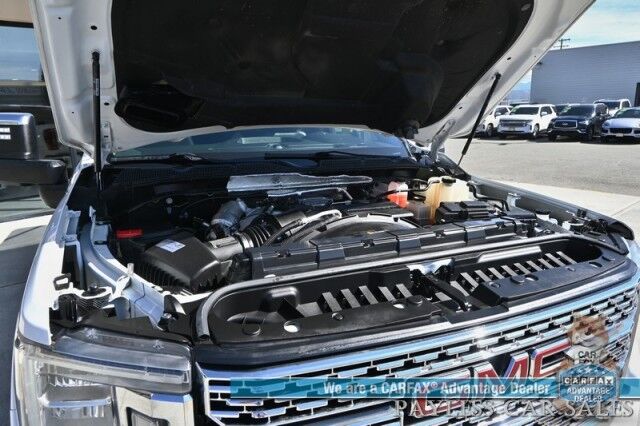 2020 GMC Sierra 2500HD Denali / 4X4 / Crew Cab / Turbo Diesel / Auto Start / Heated & Cooled Leather Seats / Heated Steering Wheel / Sunroof / Navigation / Bose / Lane Depart & Blind Spot Alert / Tonneau Cover / Bed Liner / Tow Pkg Anchorage AK