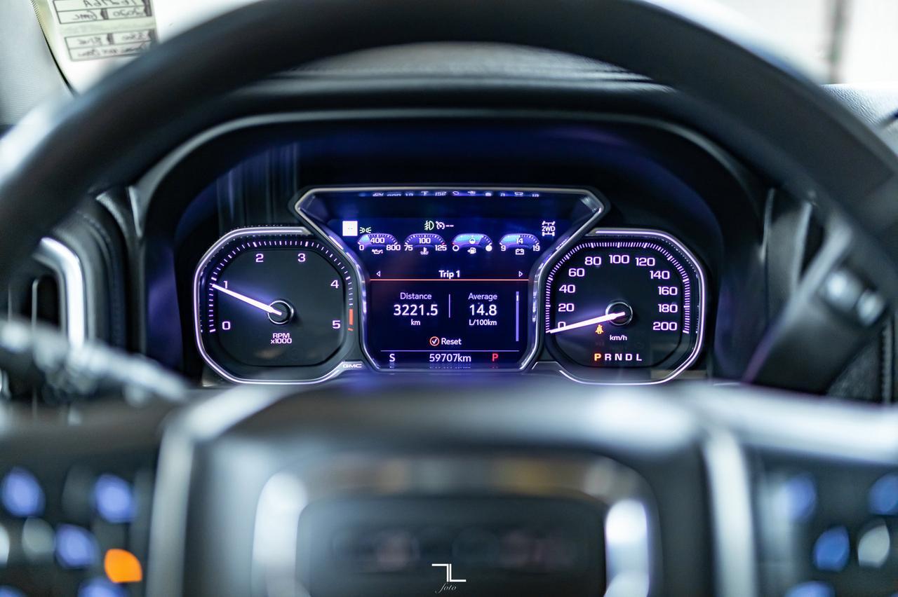 2020 GMC Sierra 3500 4x4 Crew Cab Denali HD Diesel Leather Roof Nav Red Deer AB