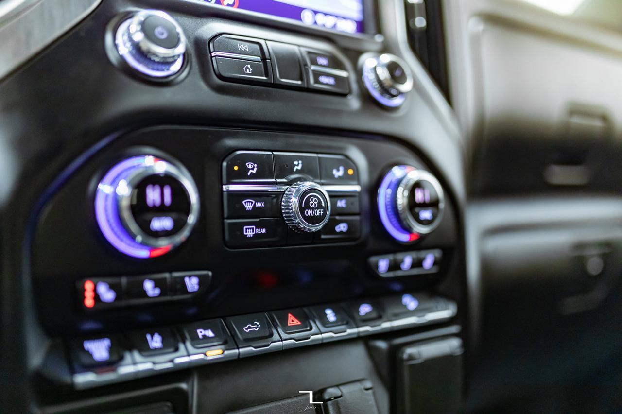 2020 GMC Sierra 3500 4x4 Crew Cab Denali HD Diesel Leather Roof Nav Red Deer AB