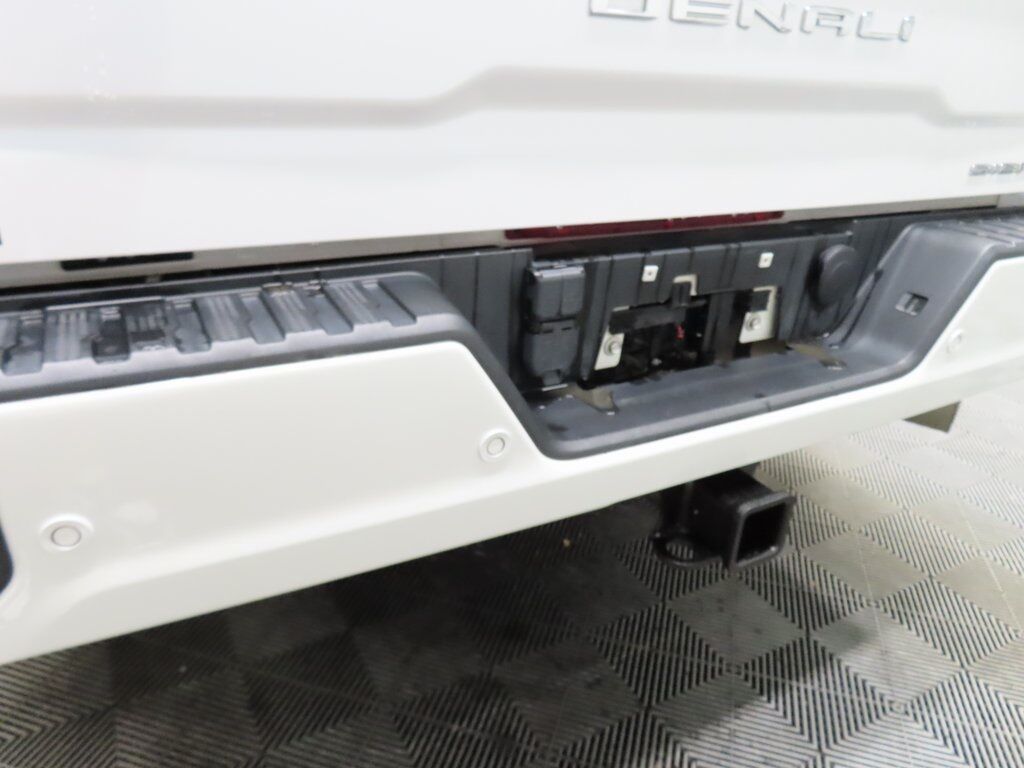 2020 GMC Sierra 3500HD 4x4 Crew Cab Denali DRW Fond du Lac WI