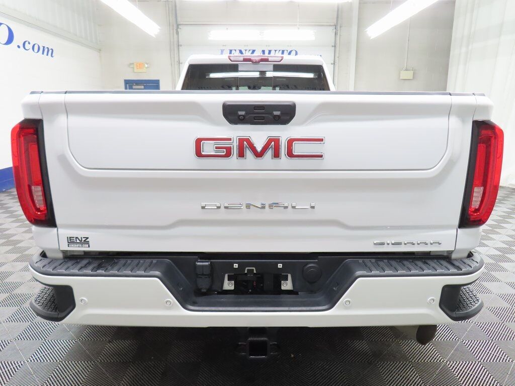 2020 GMC Sierra 3500HD 4x4 Crew Cab Denali DRW Fond du Lac WI