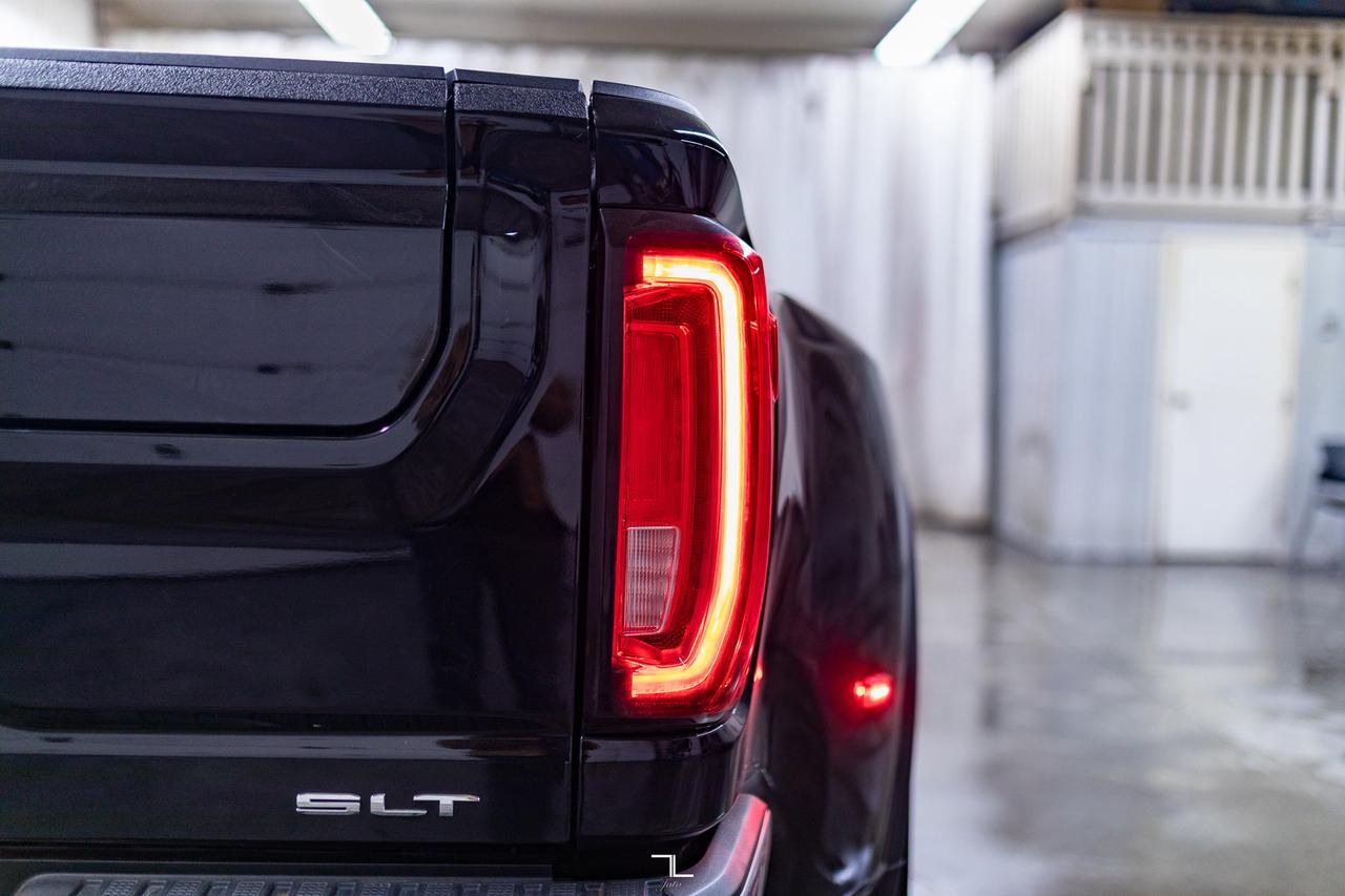 2020 GMC Sierra 3500HD 4x4 Crew Cab SLT Dually Diesel Leather Roof Nav BCam Red Deer AB