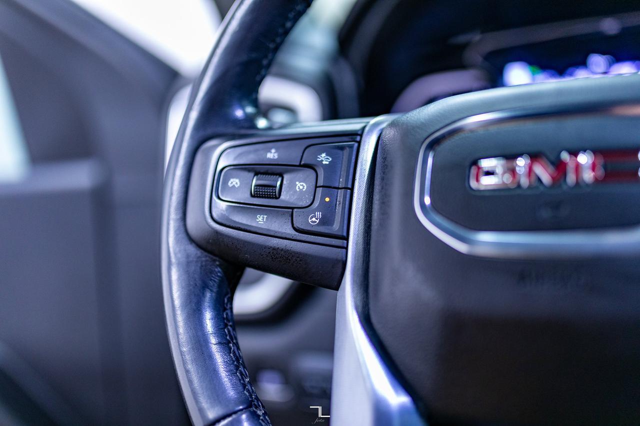 2020 GMC Sierra 3500HD 4x4 Crew Cab SLT Dually Diesel Leather Roof Nav BCam Red Deer AB