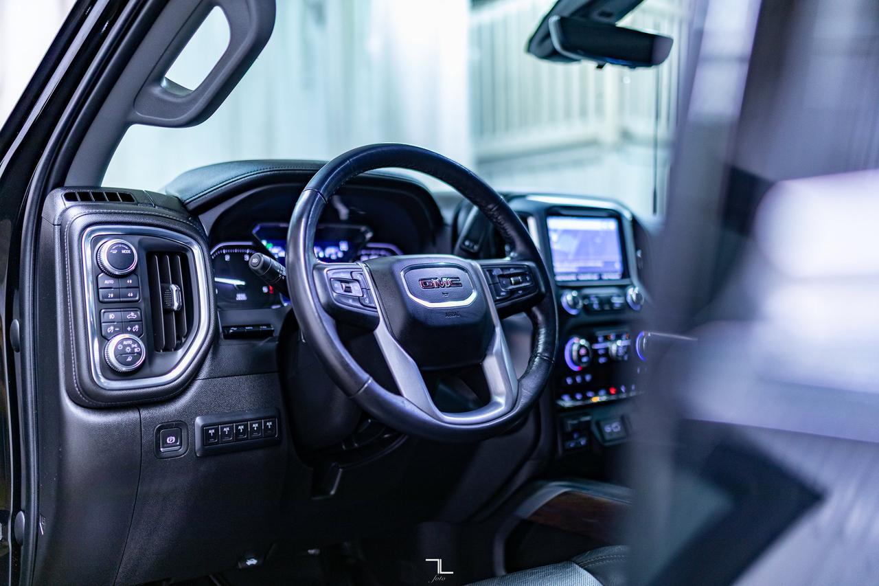 2020 GMC Sierra 3500HD 4x4 Crew Cab SLT Dually Diesel Leather Roof Nav BCam Red Deer AB