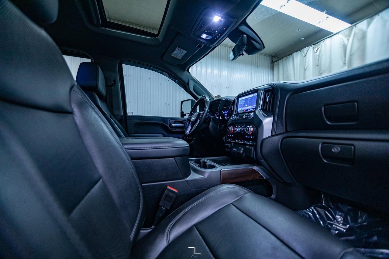 2020 GMC Sierra 3500HD 4x4 Crew Cab SLT Dually Diesel Leather Roof Nav BCam Red Deer AB