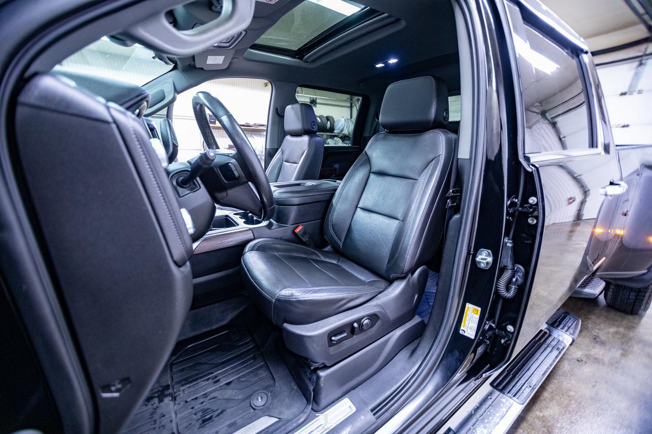 2020 GMC Sierra 3500HD 4x4 Crew Cab SLT Dually Diesel Leather Roof Nav BCam Red Deer AB