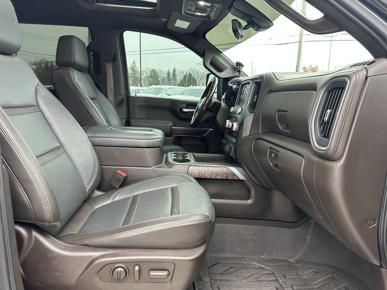 2020 GMC Sierra 3500HD Denali Crew Cab 4WD | V8 Diesel | HD Rear Camera | OnStar Redwater AB