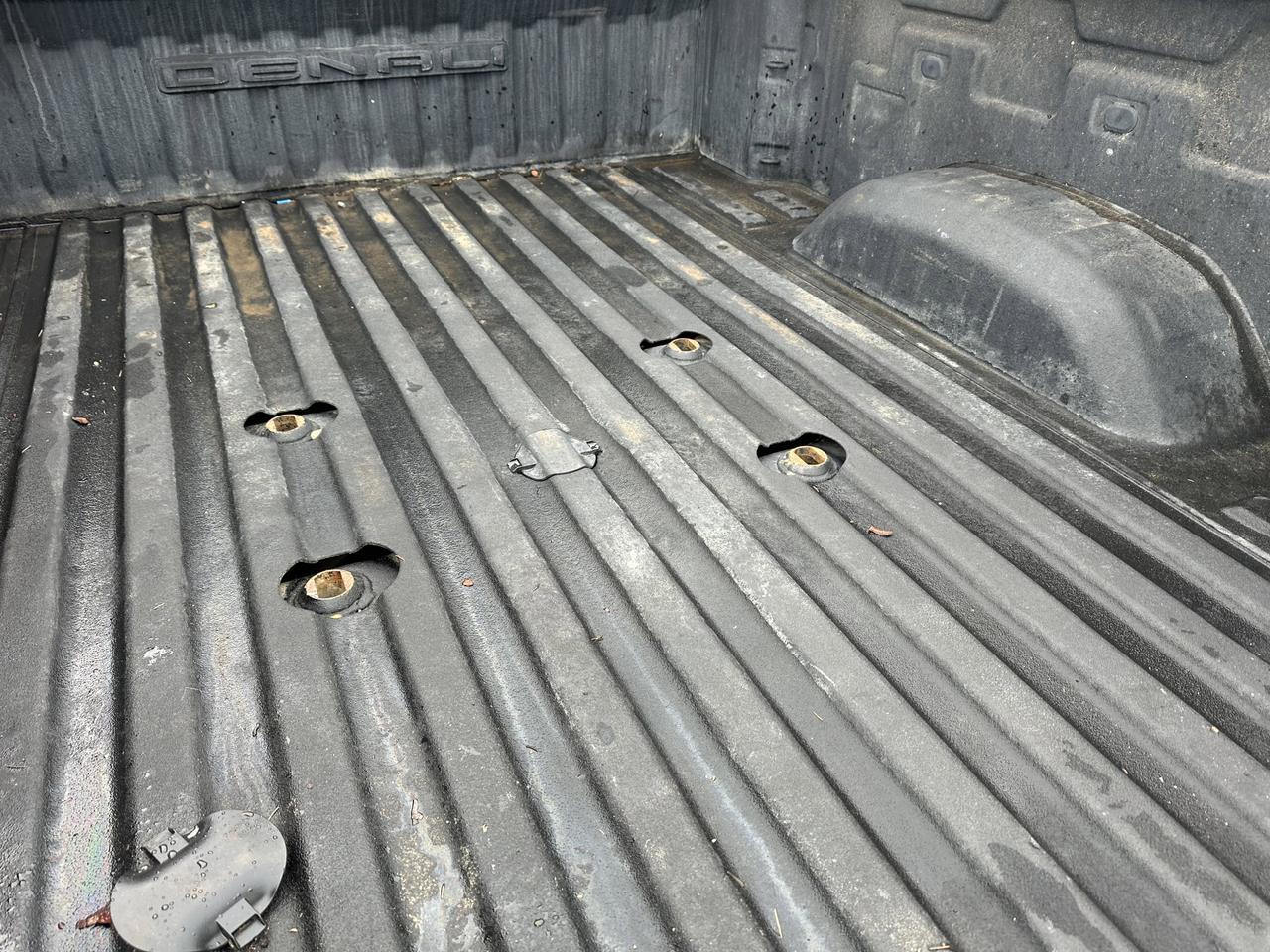 2020 GMC Sierra 3500HD Denali Crew Cab 4WD | V8 Diesel | HD Rear Camera | OnStar Redwater AB