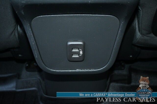 2020 GMC Terrain SLE / AWD / Auto Start / Power & Heated Cloth Seats / Apple CarPlay & Android Auto / Lane Departure & Collision Alert / Back Up Camera / Cruise Control / Power Liftgate / Keyless Entry & Start / Tow Pkg / 1-Owner Anchorage AK