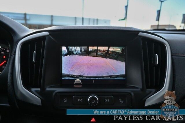 2020 GMC Terrain SLE / AWD / Auto Start / Power & Heated Cloth Seats / Apple CarPlay & Android Auto / Lane Departure & Collision Alert / Back Up Camera / Cruise Control / Power Liftgate / Keyless Entry & Start / Tow Pkg / 1-Owner Anchorage AK