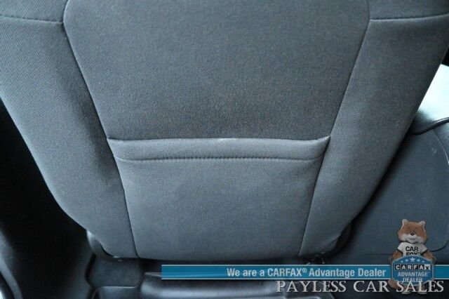 2020 GMC Terrain SLE / AWD / Auto Start / Power & Heated Cloth Seats / Apple CarPlay & Android Auto / Lane Departure & Collision Alert / Back Up Camera / Cruise Control / Power Liftgate / Keyless Entry & Start / Tow Pkg / 1-Owner Anchorage AK