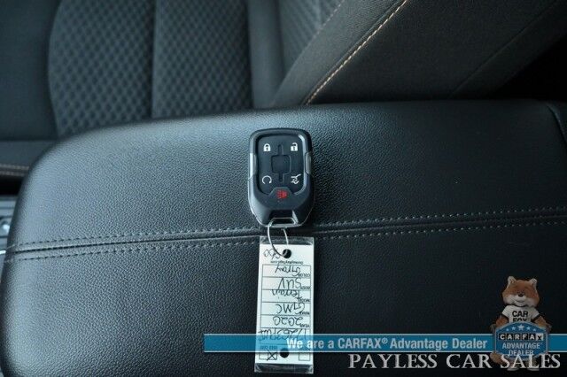 2020 GMC Terrain SLE / AWD / Auto Start / Power & Heated Cloth Seats / Apple CarPlay & Android Auto / Lane Departure & Collision Alert / Back Up Camera / Cruise Control / Power Liftgate / Keyless Entry & Start / Tow Pkg / 1-Owner Anchorage AK